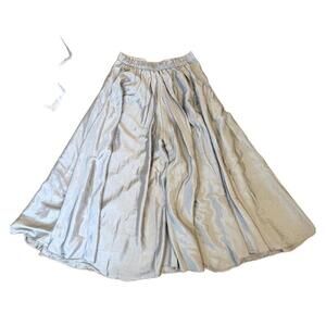 Nazila Couture Wide Leg Dress Pants in Light Gray, Large